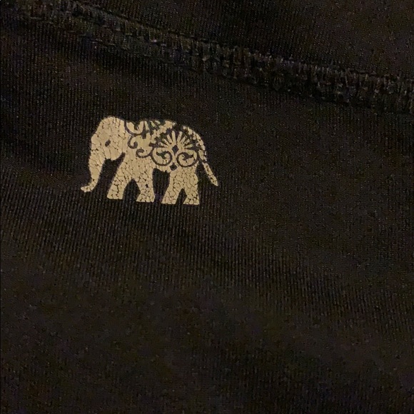 Black yoga pants - Picture 2 of 5